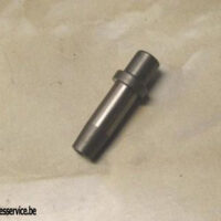 70-1480 - GUIDE - VALVE INLET - STD - TRI 650 CAST IRON - USE 70-2899 | Triumph