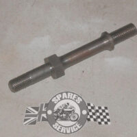 70-4537 - Stud stator -650 unit twin - Short | Triumph