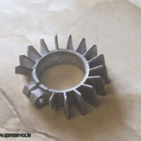 71-2465 - CLAMP - EXHAUST - TR7 - T140 1973-81 - FINNED - 1-3/8 - 35MM | Triumph