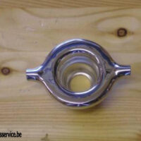 83-3318 - HOLDER - TANK CENTER - TRI - ANGLED - CHROMED | Triumph