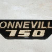 83-7317 - BADGE - PANEL - TRI - SILVER/GOLD/BLACK | Triumph